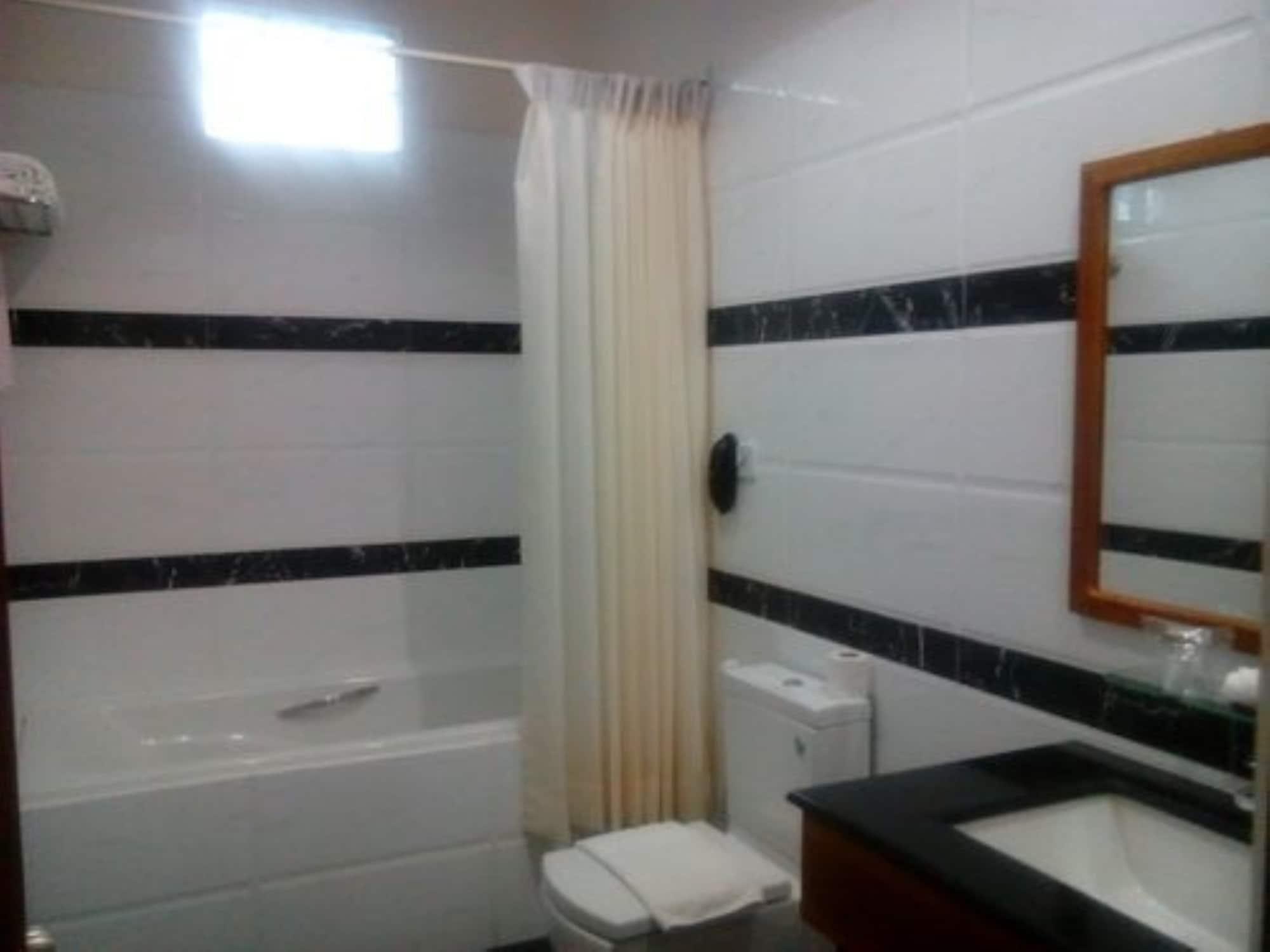Hotel 7 Mile Yangon Exterior foto
