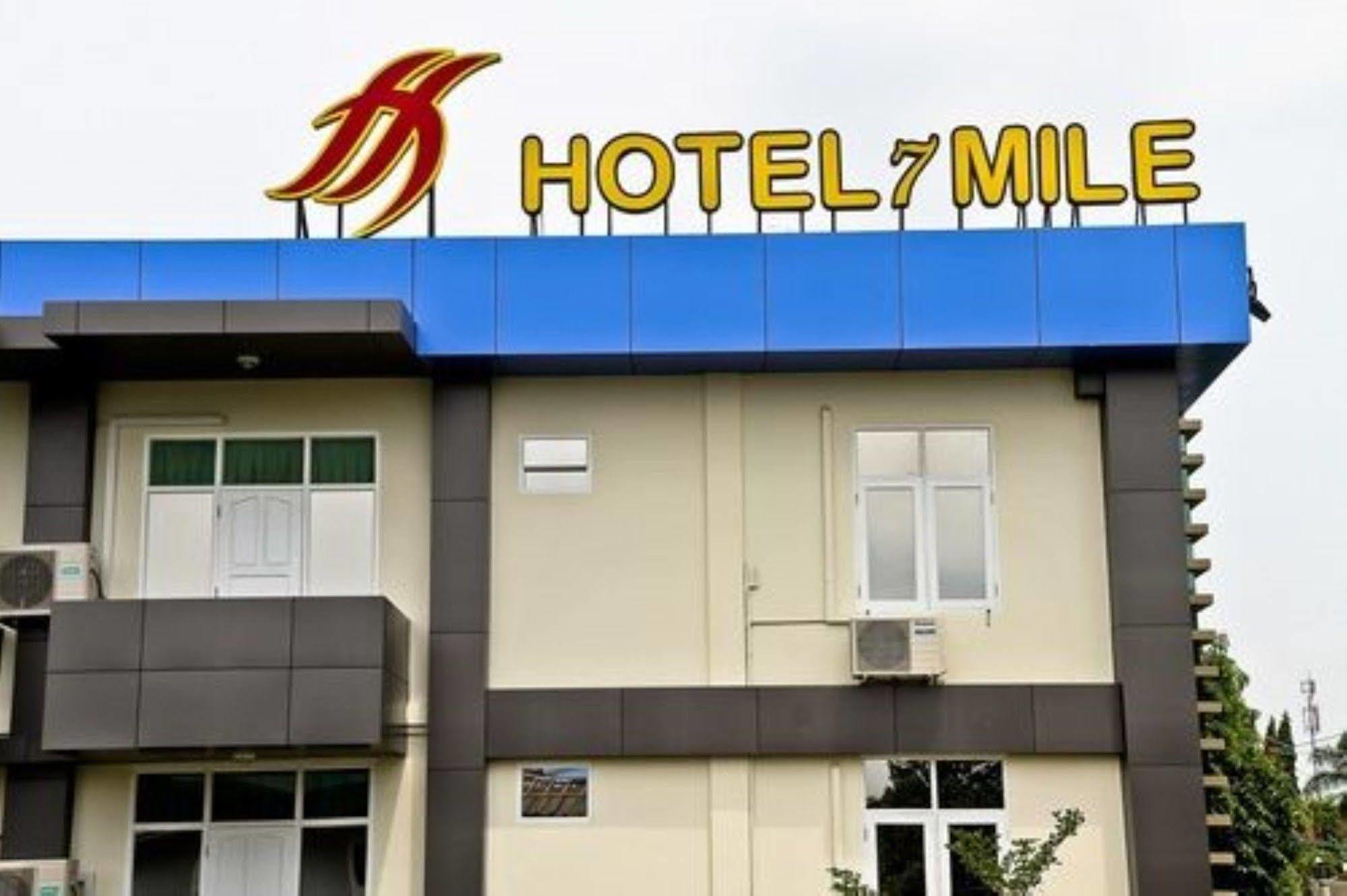 Hotel 7 Mile Yangon Exterior foto